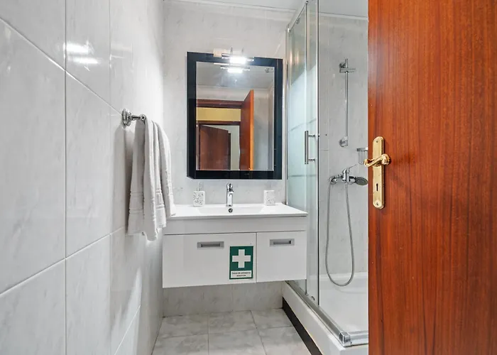 Famoso Grand - Free Parking